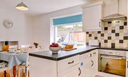 3 Bed in Seahouses 6