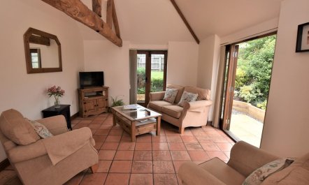 2 Bed in Droitwich 2