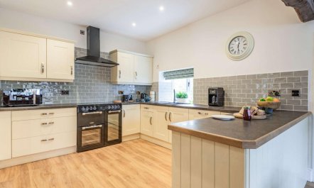 3 Bed in Corwen 7