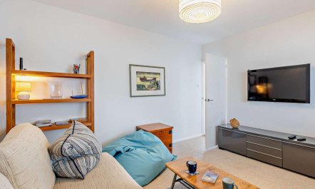 4 Bed in Aberdyfi 9