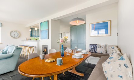 4 Bed in Aberdyfi 4