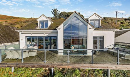 4 Bed in Aberdyfi