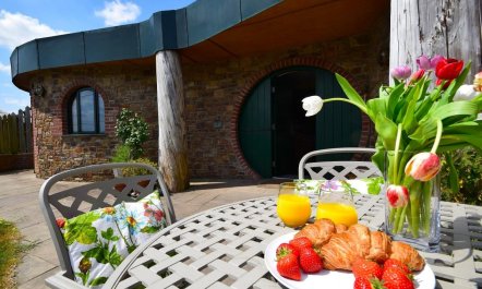 2 Bed in Abbotsham 1