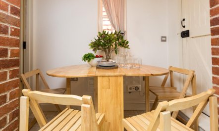 2 Bed in Eastbourne 4