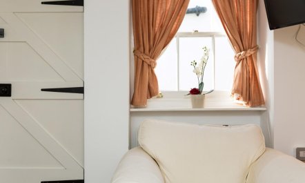 2 Bed in Eastbourne 2