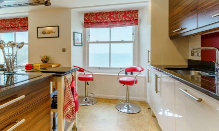 3 Bed in Tenby 6