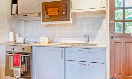 1 Bed in Abergavenny 7