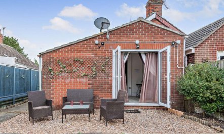 2 Bed in Mablethorpe 1