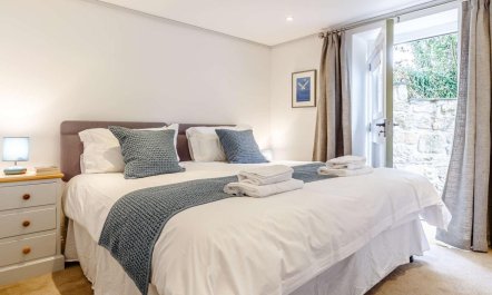 2 Bed in St. Austell 7