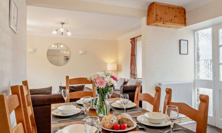 3 Bed in Zeal Monachorum 6