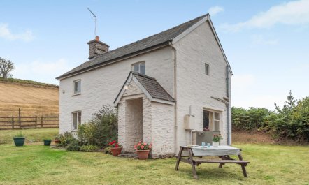 2 Bed in Builth Wells 1