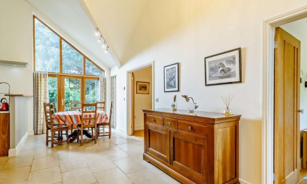 3 Bed in Holt 8