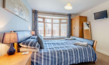 3 Bed in Filey 9