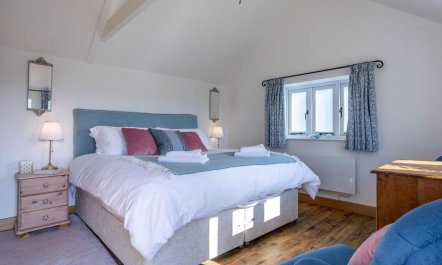 1 Bed in Axminster 8