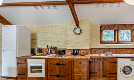 2 Bed in Ilfracombe 5