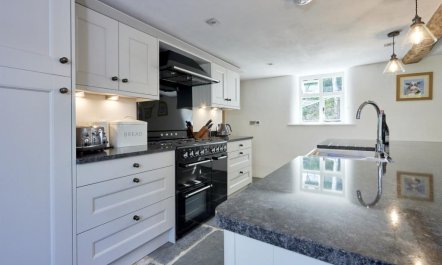3 Bed in Windermere 5