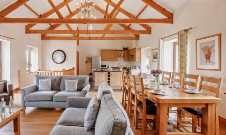 4 Bed in Launceston 3