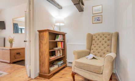2 Bed in Windermere 8