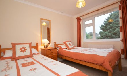 3 Bed in St Austell 2