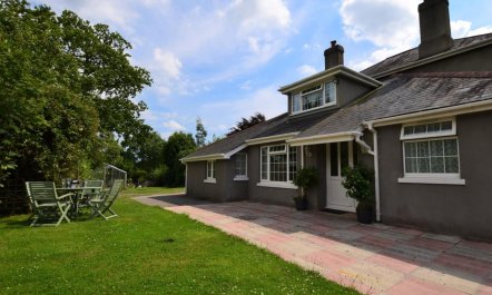 2 Bed in Newton Abbot