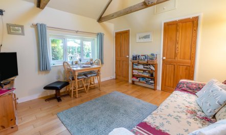 1 Bed in Falmouth 8