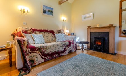 1 Bed in Falmouth 1