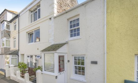 2 Bed in Polruan