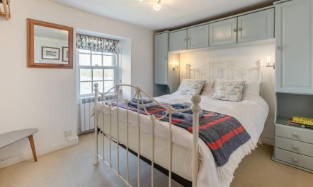 2 Bed in Polruan