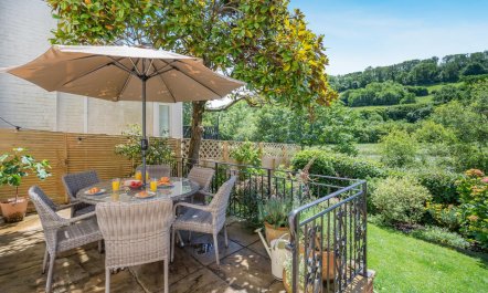 3 Bed in Branscombe 1