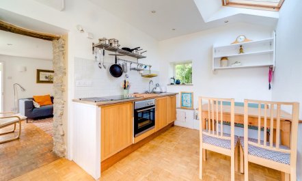 3 Bed in Langton Matravers 2