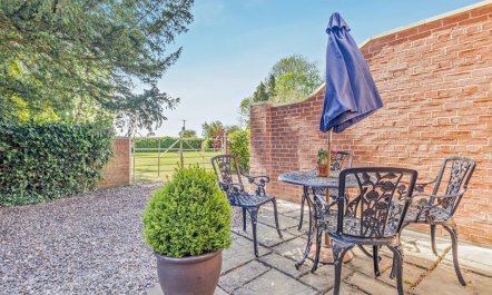 1 Bed in Market Rasen 2