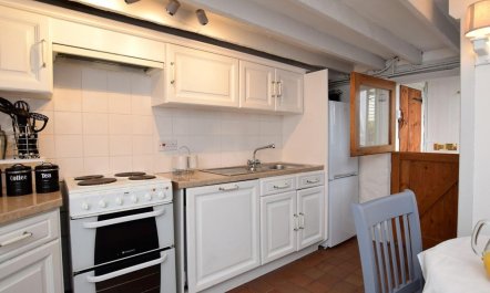 2 Bed in Brede 5