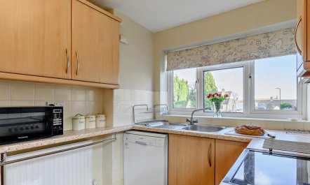 2 Bed in Cheltenham 4
