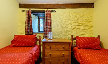 5 Bed in Ilfracombe 1