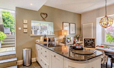 2 Bed in Richmond 4