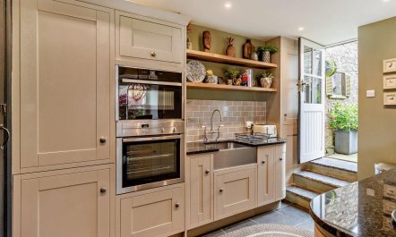 2 Bed in Richmond 5