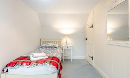 3 Bed in Corfe Castle 9