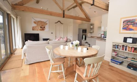 2 Bed in Sherborne 2