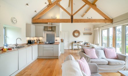 2 Bed in Sherborne 4
