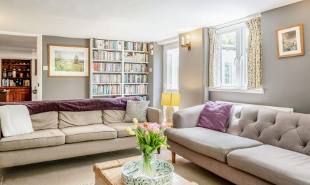 4 Bed in Ningwood 7