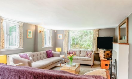 4 Bed in Ningwood 4