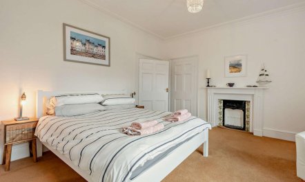 3 Bed in Tenby