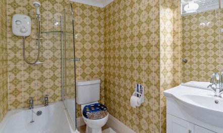 2 Bed in Tenby 9