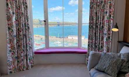 2 Bed in Tenby 1