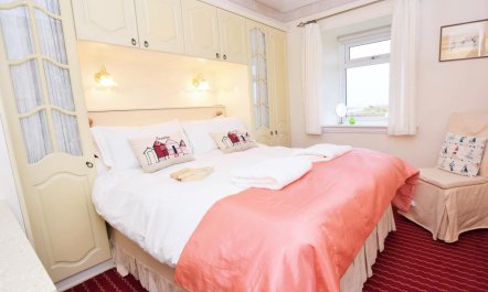 3 Bed in Low Newton - By- The -sea 7