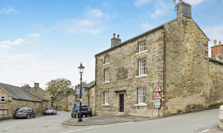6 Bed in Buxton