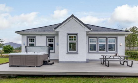 2 Bed in Fort William