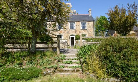 4 Bed in St. Austell 2