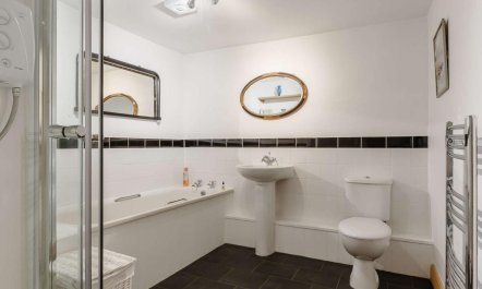 2 Bed in Great Yarmouth 8