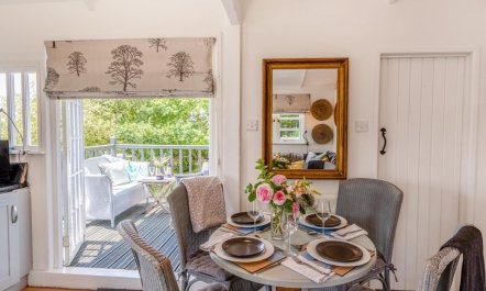 2 Bed in Holsworthy 4